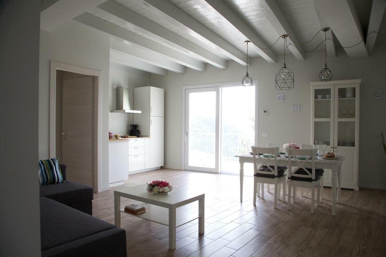 La Cornice Sul Garda - Your Home Villanuova sul clisi المظهر الخارجي الصورة